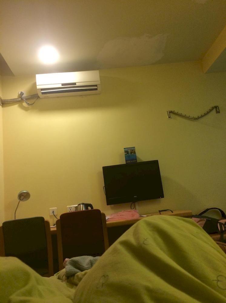 Home Inn Guangzhou Guangdong University Of Foreign Studies Baiyun Avenue Kültér fotó